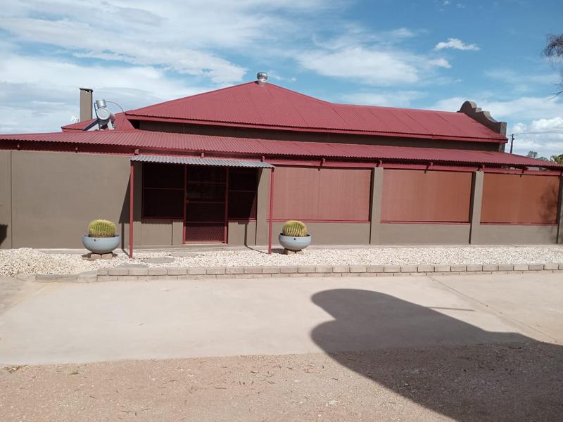 4 Bedroom Property for Sale in Kakamas Northern Cape